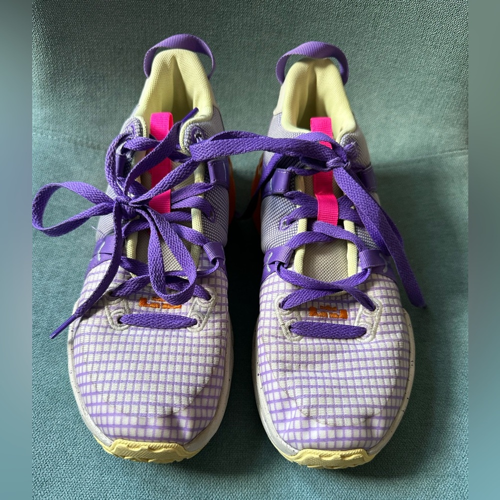Nike LeBron Witness 7 GS Action Grape/Orange Shoes Youth Size 5.5